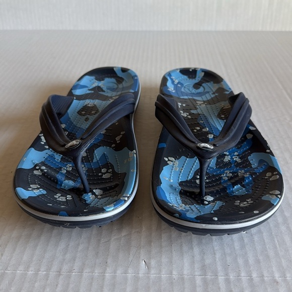 Crocs Blue Camo Croc Band Flip Flops - Picture 8 of 12